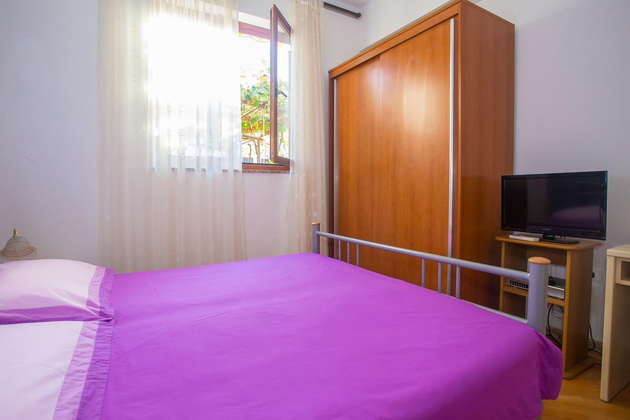 Hotel App. Fiorela Poreč Exterior foto